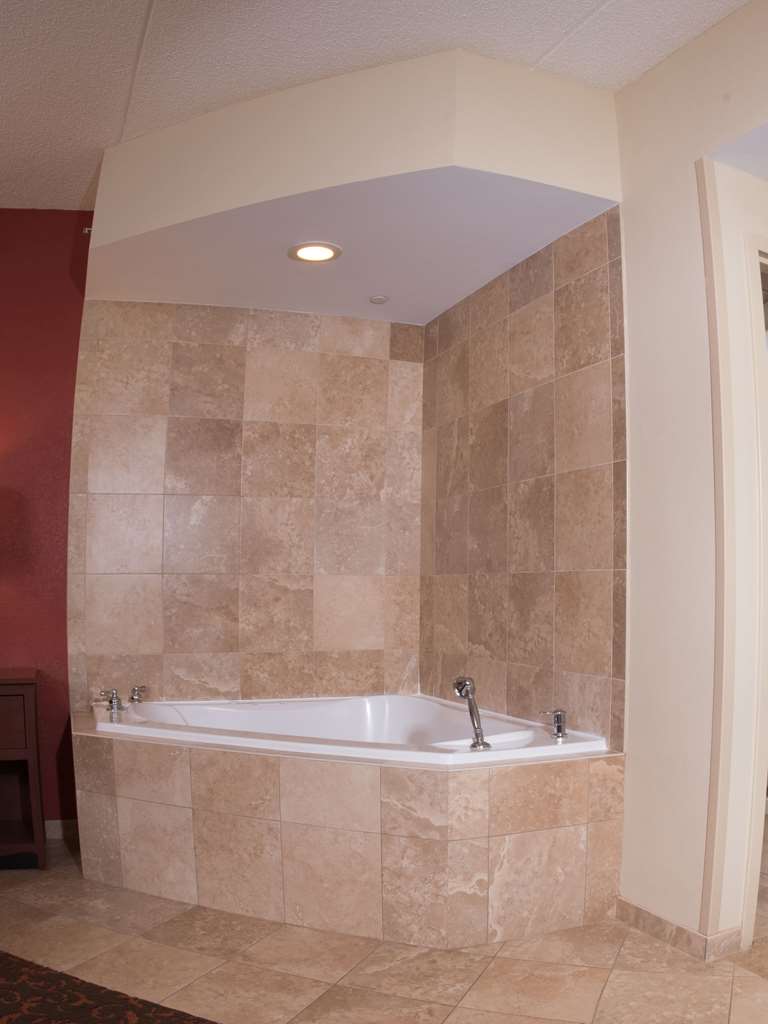 Hampton Inn & Suites Woodstock, VA Image