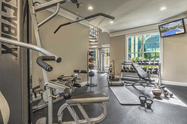 Images Camden Ballantyne Apartments