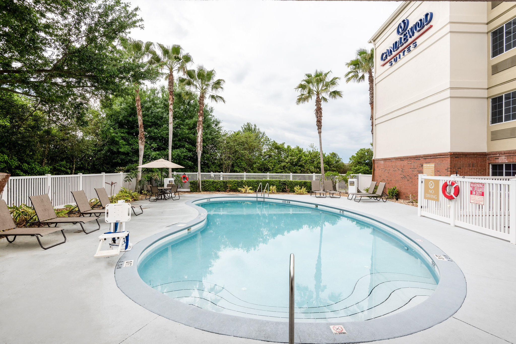 Candlewood Suites Lake Mary Photo