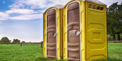 3 Reasons to Rent a Porta Potty For Your Home Construction Project