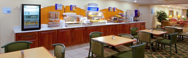 Images Holiday Inn Express & Suites Elkins