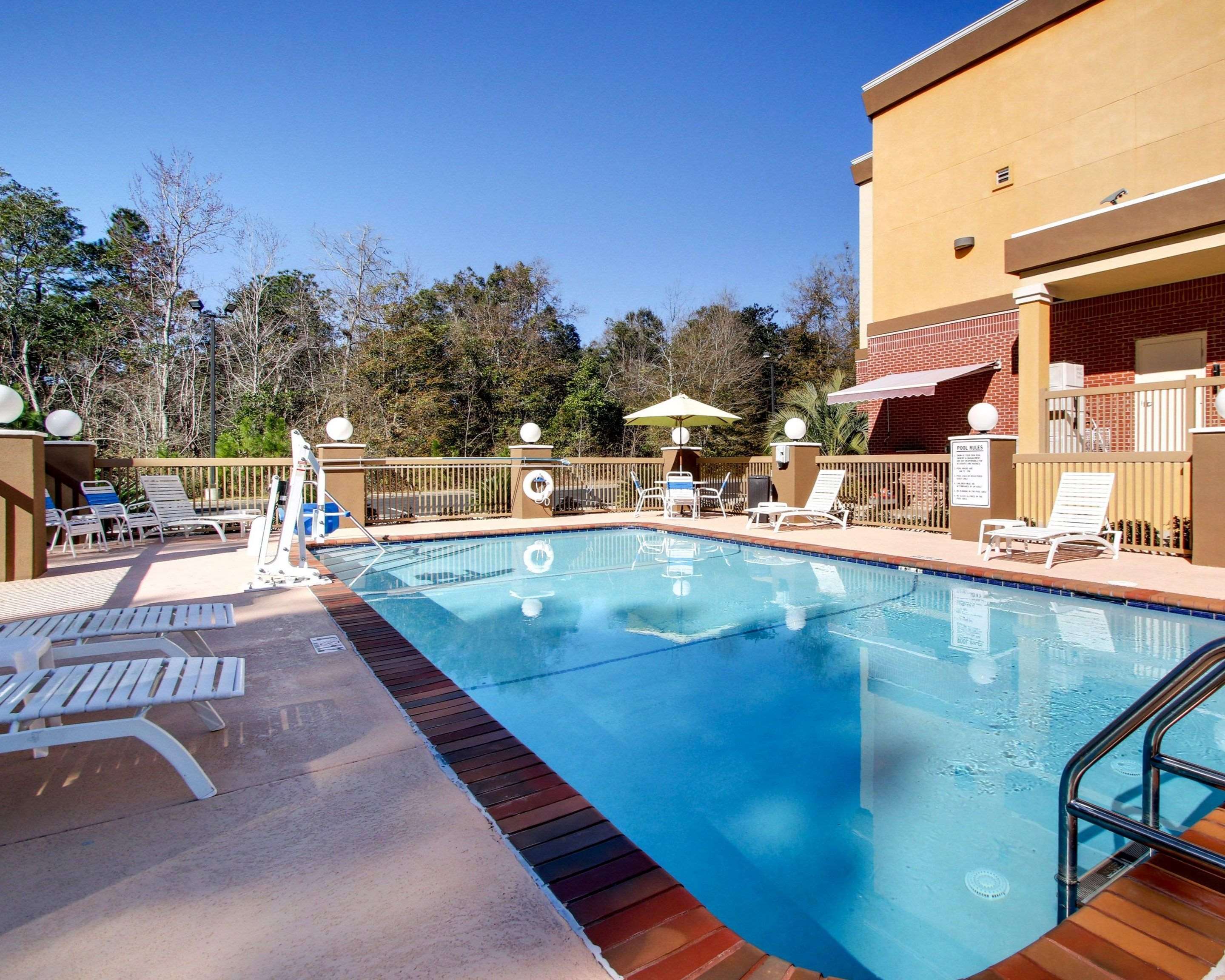 Comfort Suites Biloxi - Ocean Springs Photo