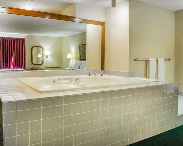 Images Econo Lodge