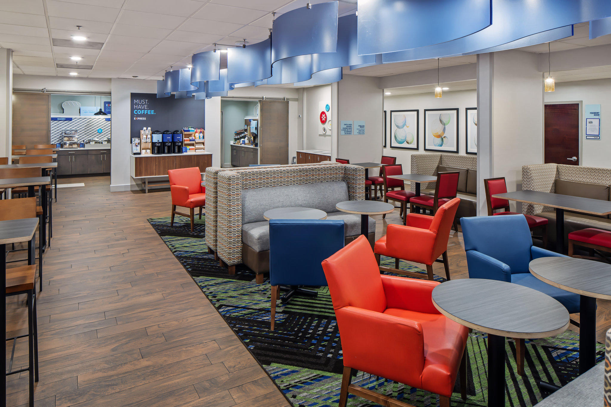 Holiday Inn Express Atlanta Airport-College Park Photo