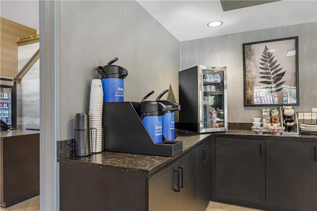 Best Western Potsdam University Park Inn Image