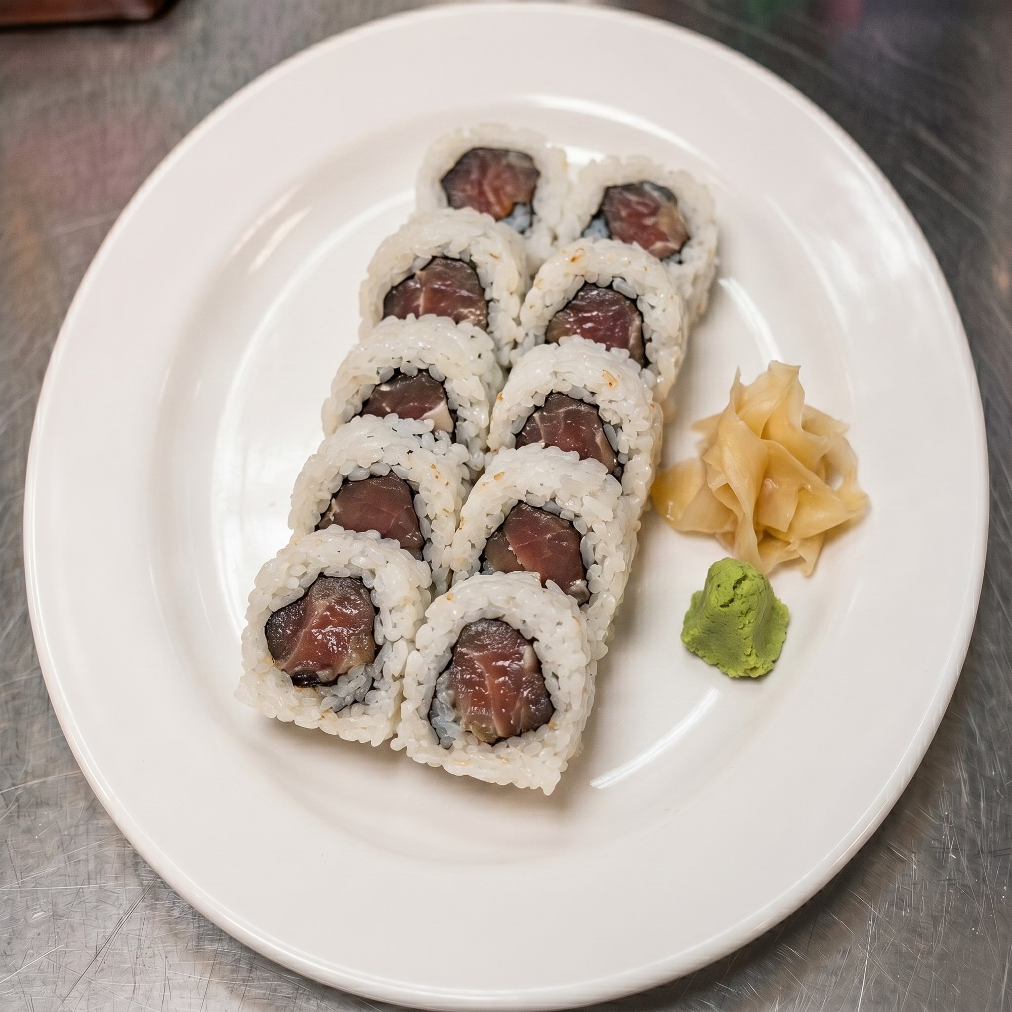 Hamachi Roll