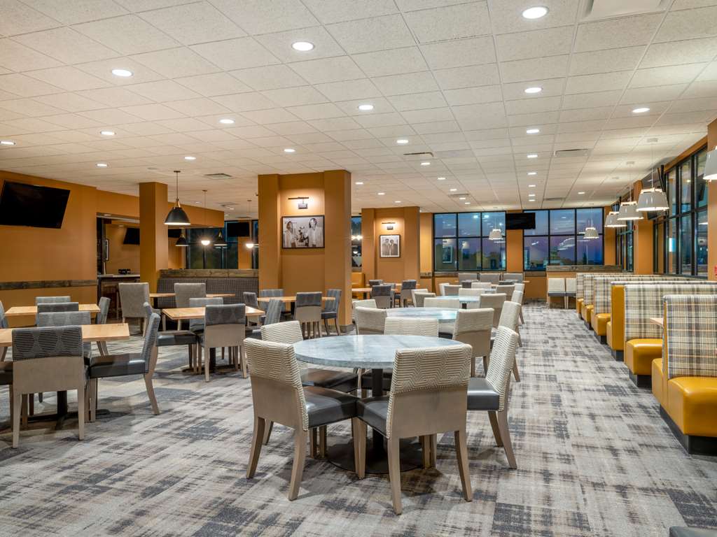 Hilton Garden Inn Jeffersonville Louisville North Image