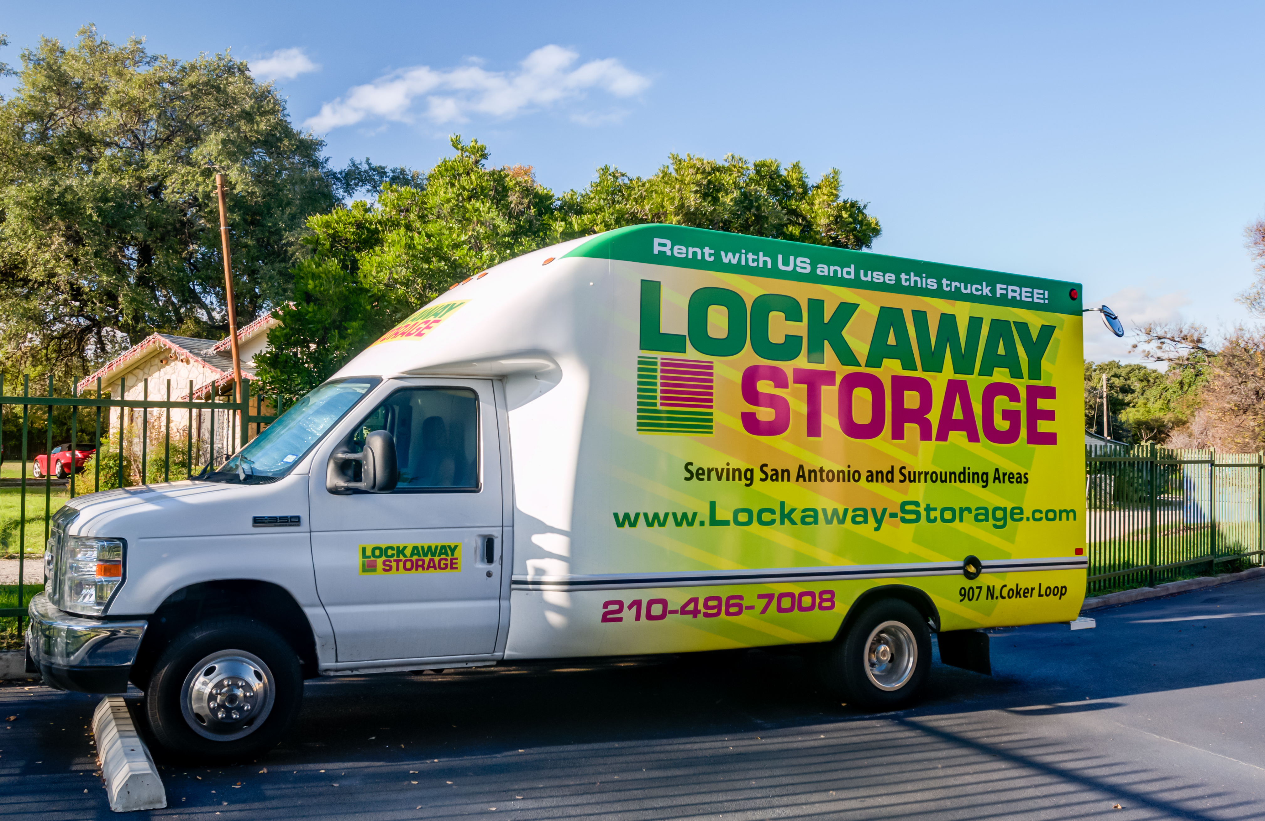 Lockaway Storage - Airport Photo