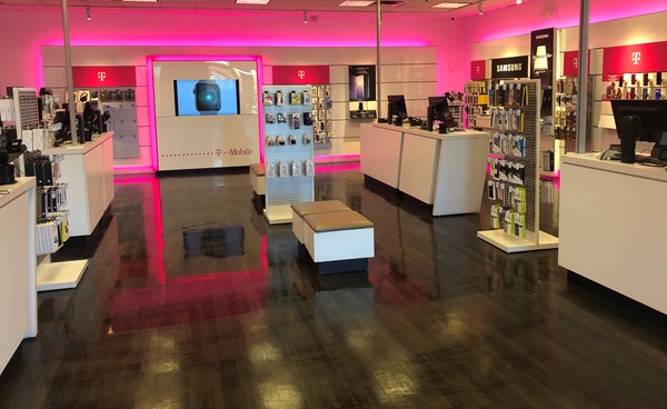 Cell Phones Plans And Accessories At T Mobile 5840 W Thomas Rd