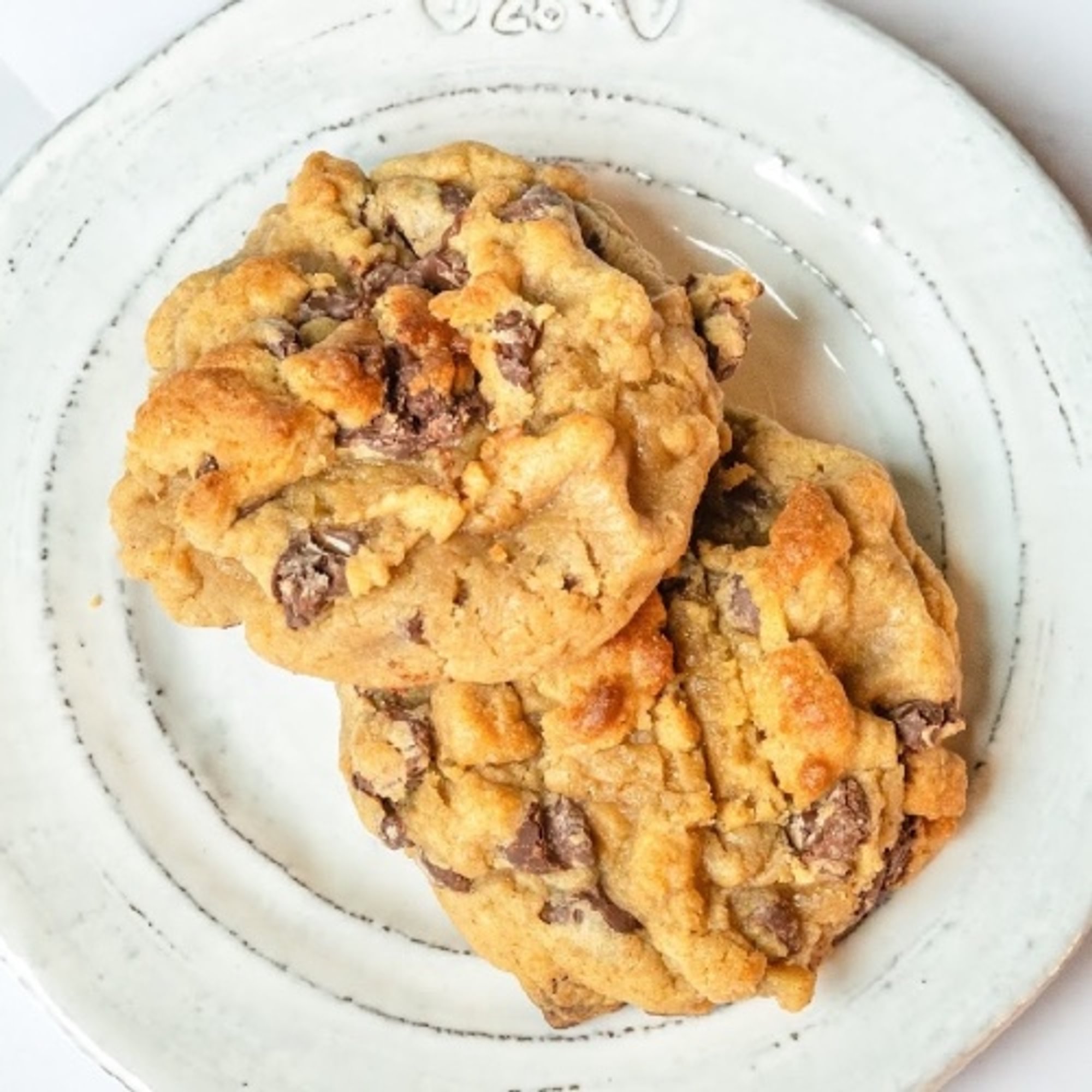 Ashley’s Cafe Organic Chocolate Chip cookie For 10