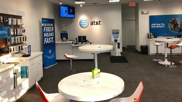 AT&T Store Photo