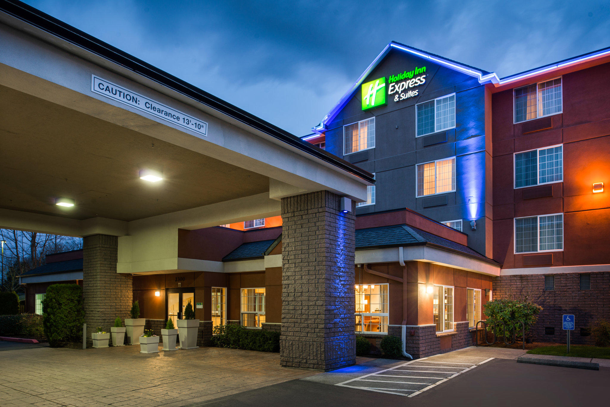 Holiday Inn Express & Suites Portland-Jantzen Beach Photo