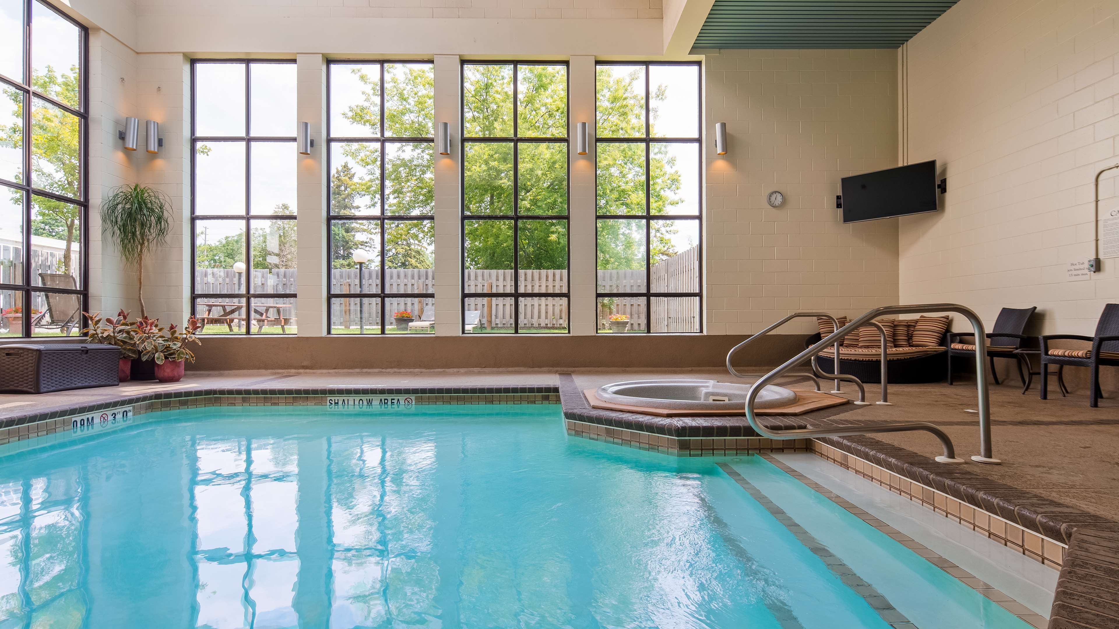 Best Western Belleville, Belleville ON Ourbis