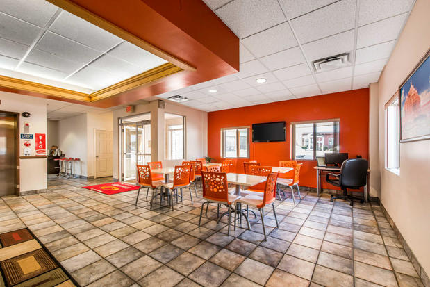 Images Econo Lodge