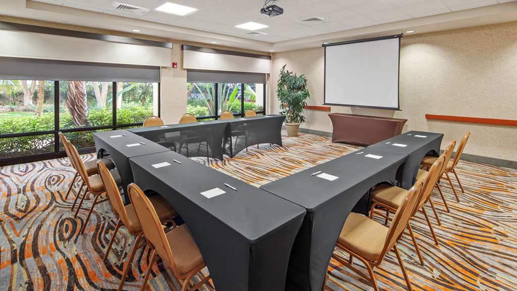 Best Western Plus Kendall Hotel & Suites Image