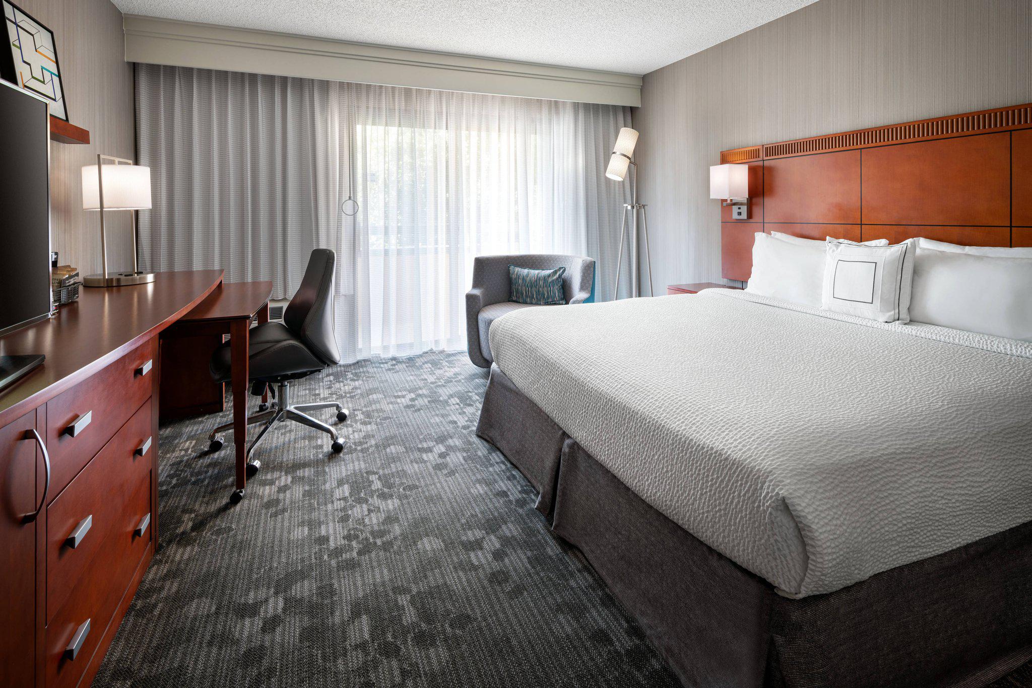 Courtyard by Marriott San Jose Cupertino Photo