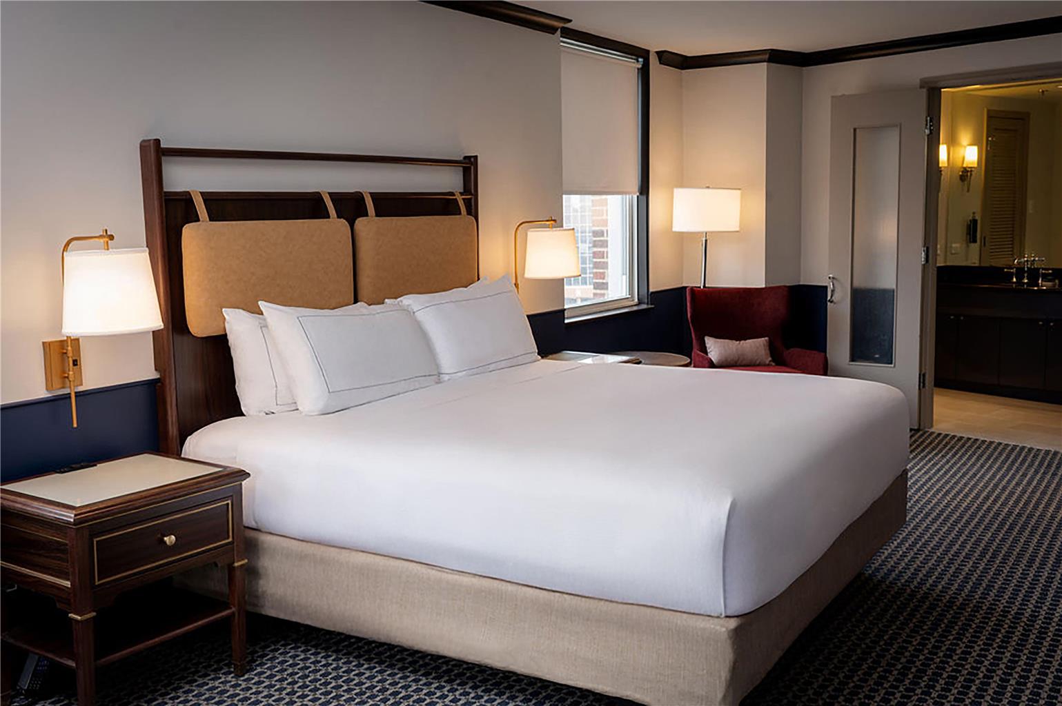 Hilton Orrington/Evanston Image