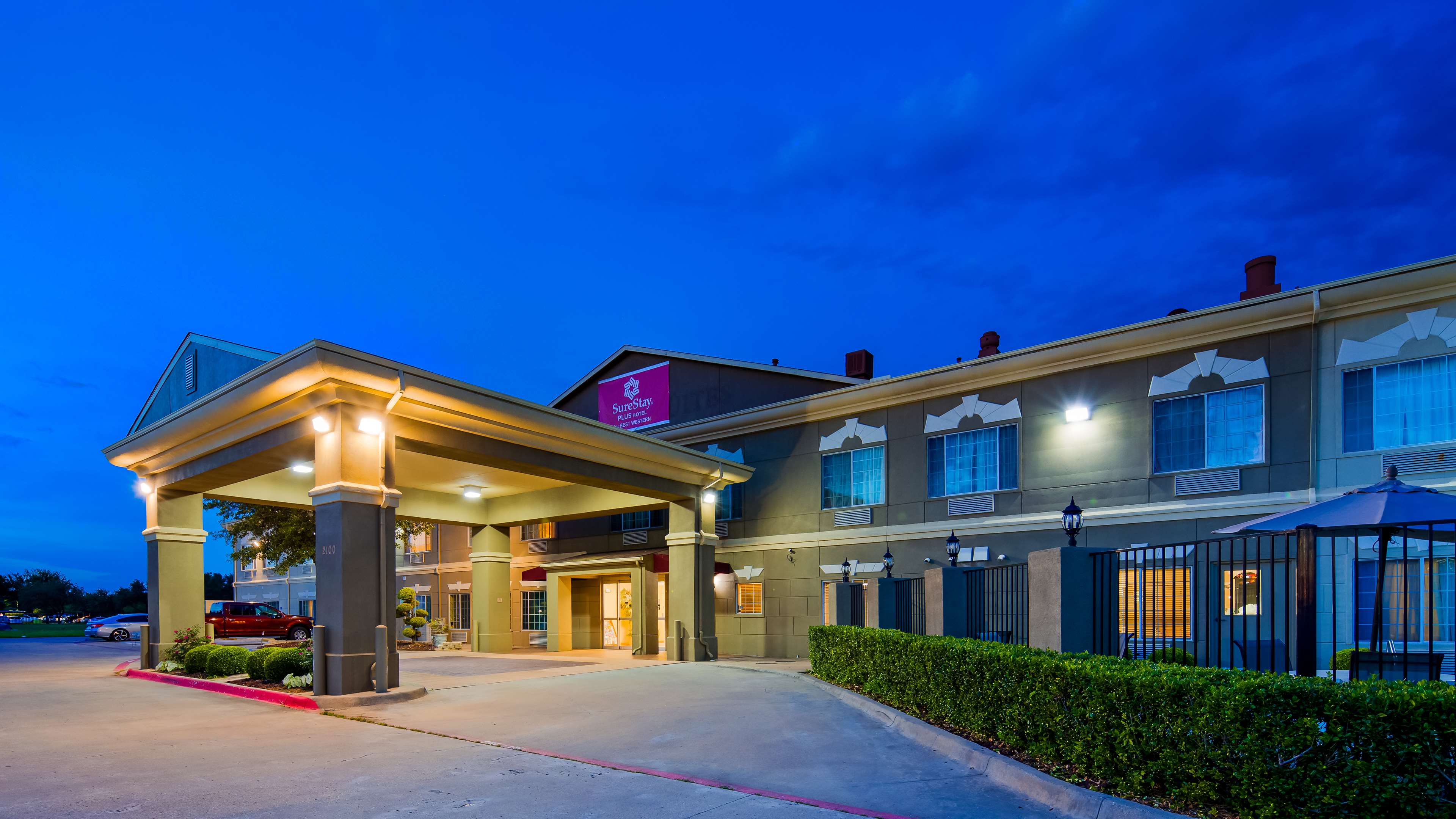 SureStay Plus Hotel by Best Western Mesquite Photo