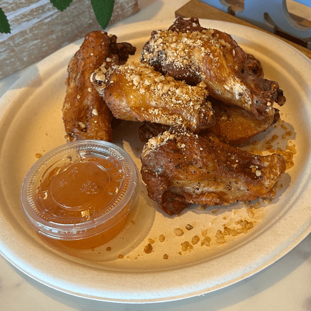 Garlic Wings (6 Pieces)