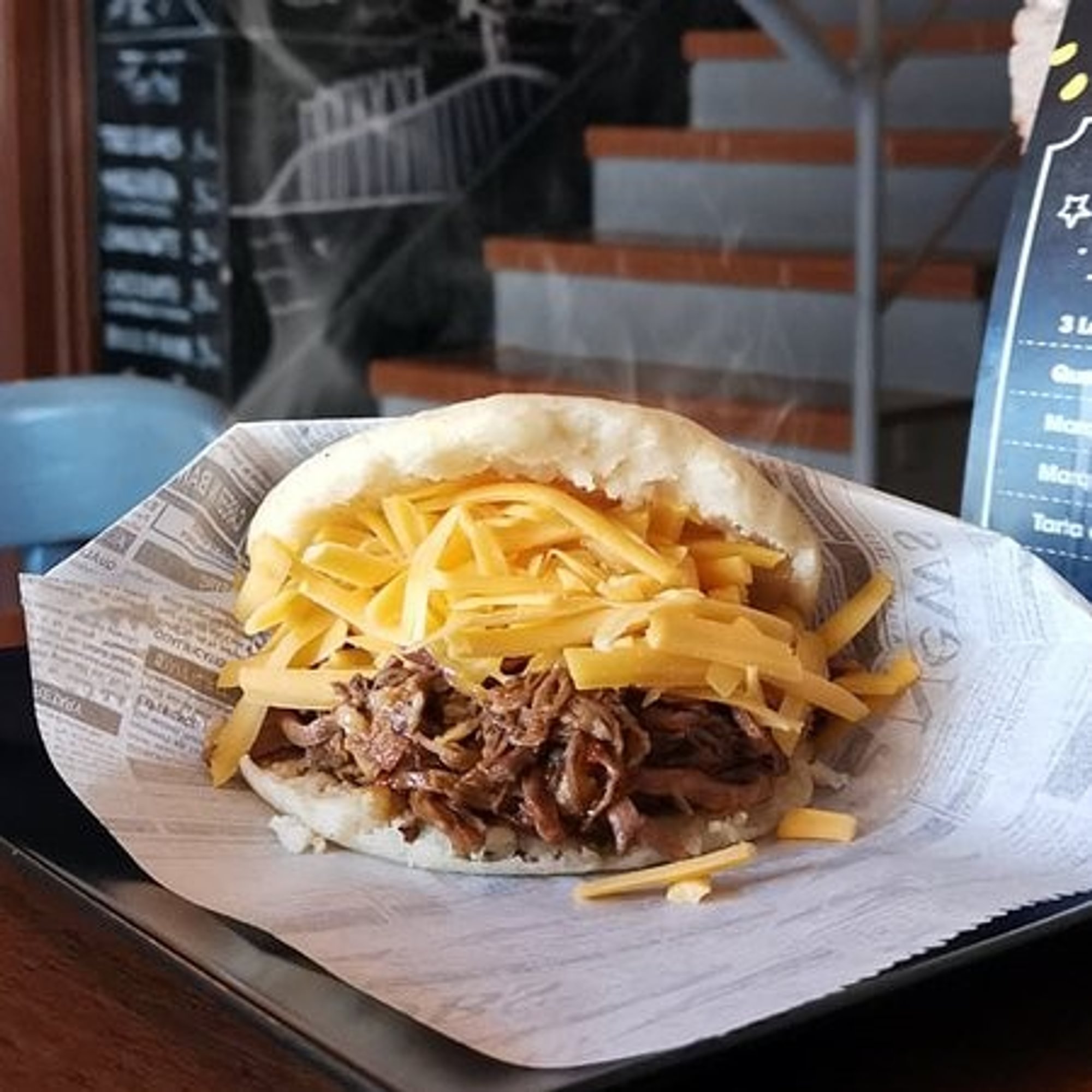 Arepa de Carne Mechada