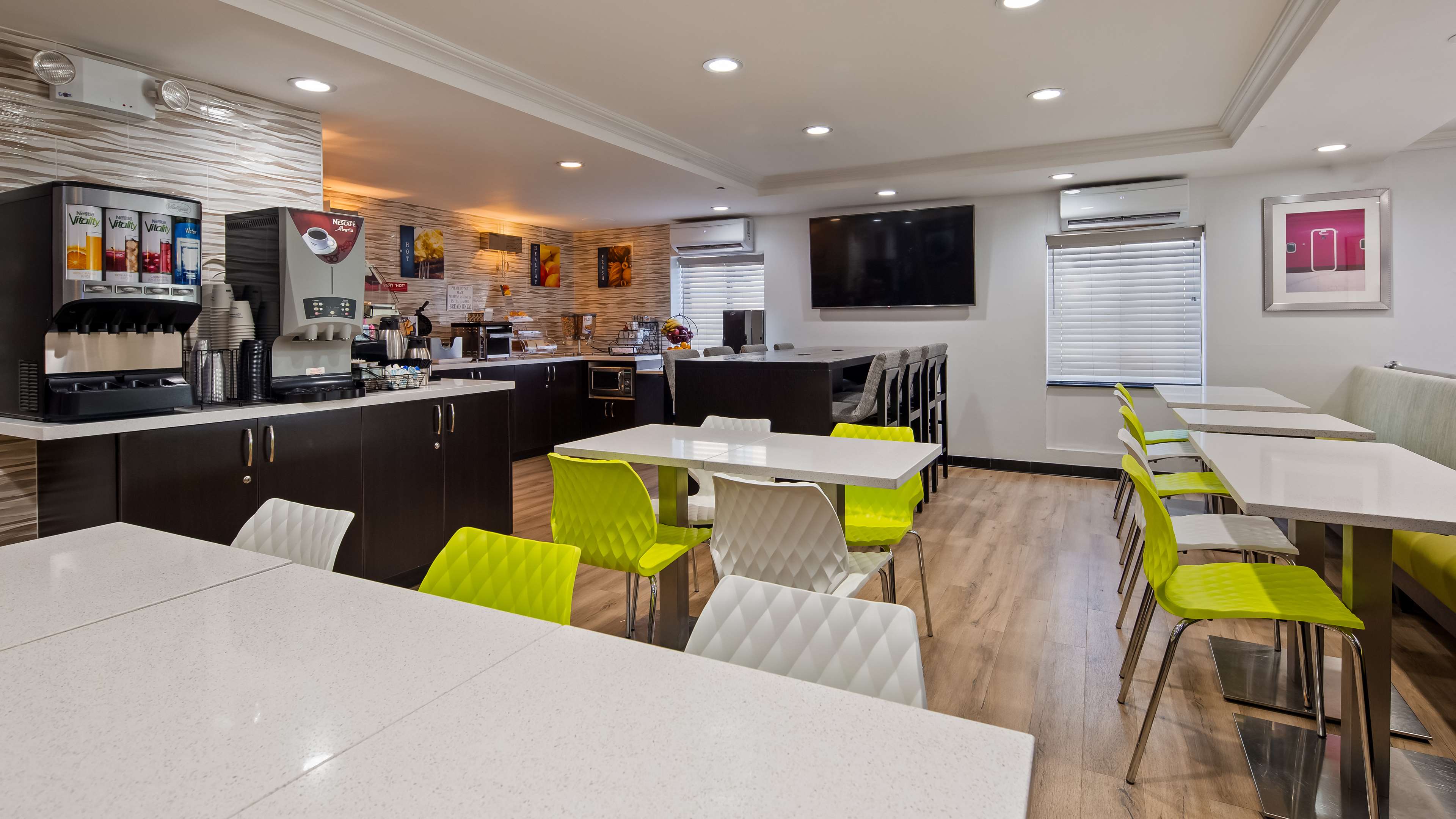 Best Western JFK Airport Hotel Photo