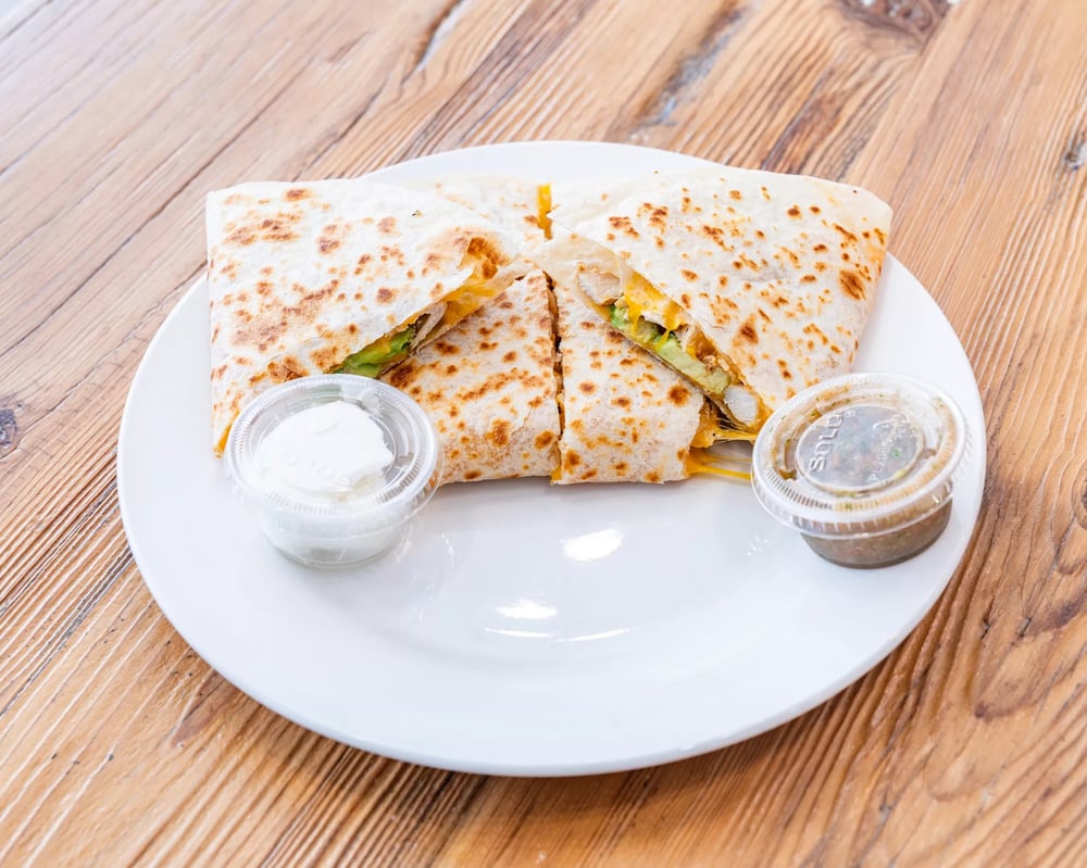 Chicken, Avocado & Cheddar