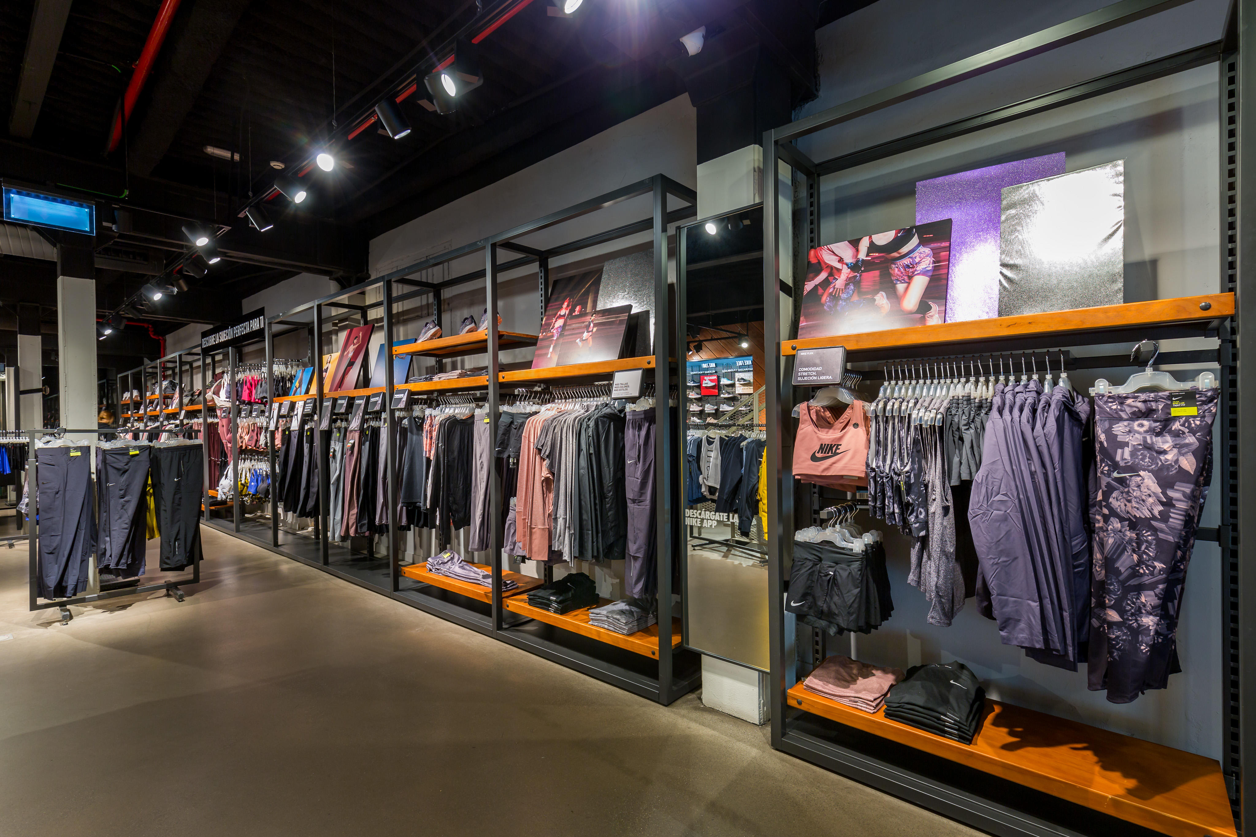Images Nike Store Serrano