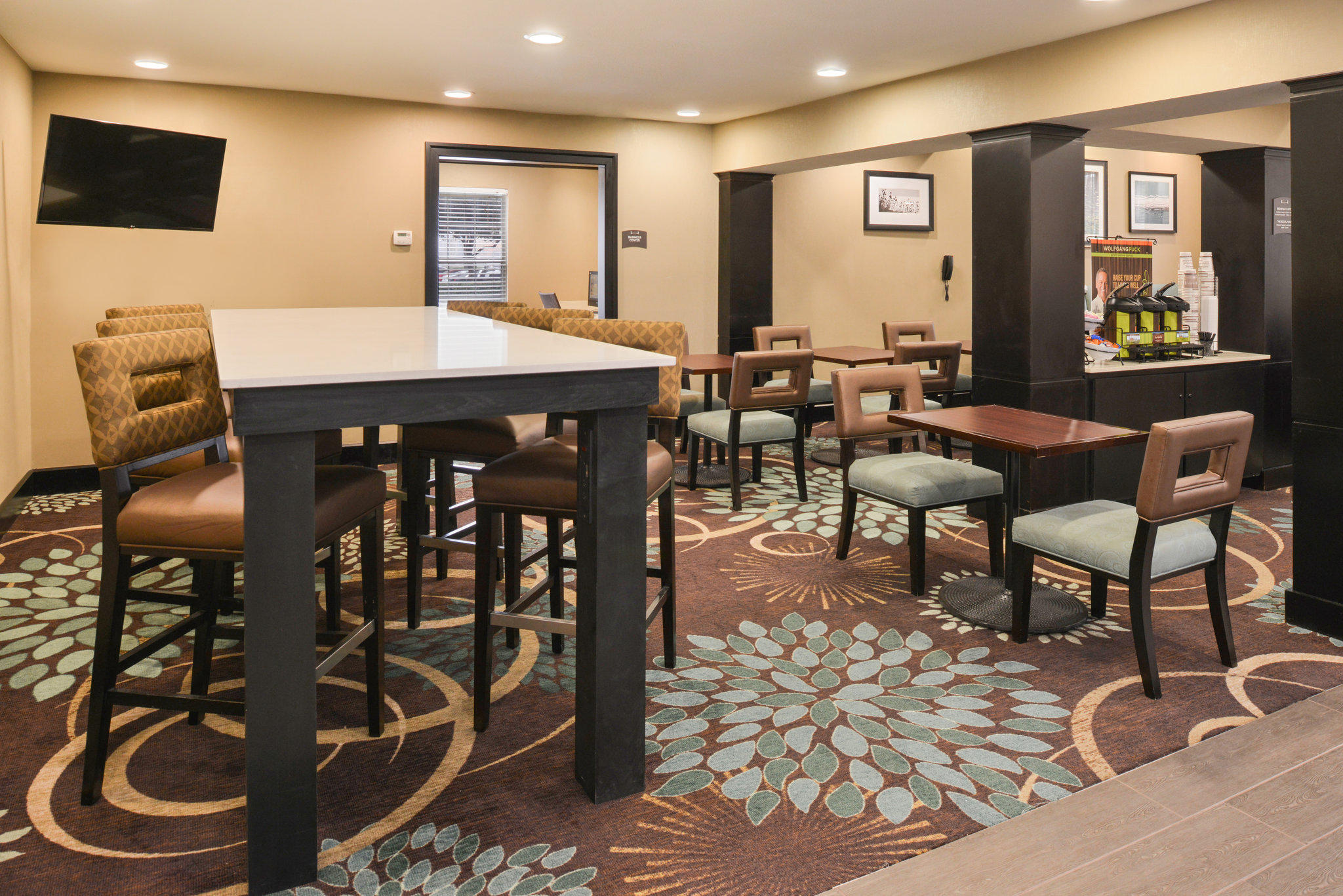 Staybridge Suites Dallas-Addison Photo