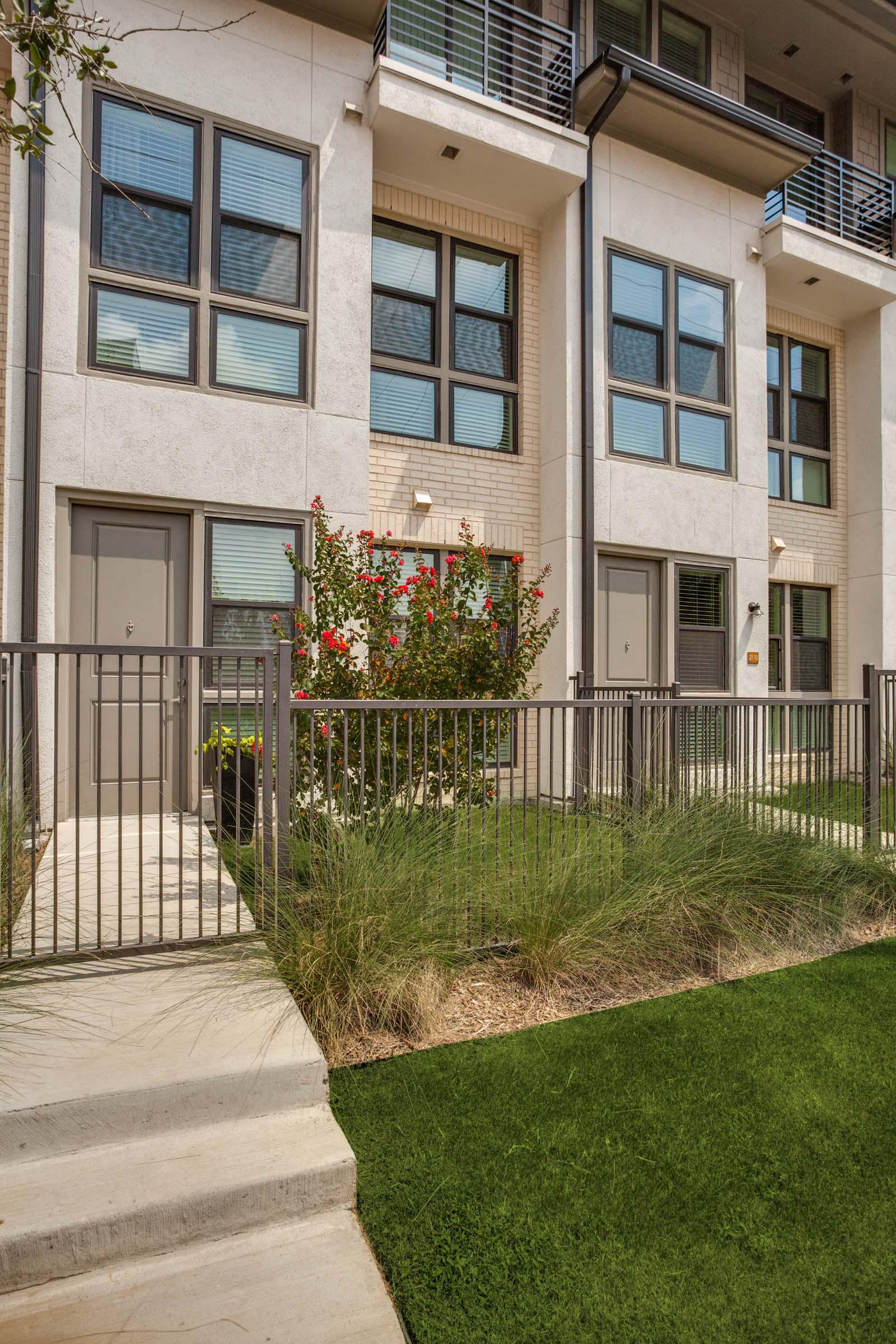 Villas townhome private yard and front entry