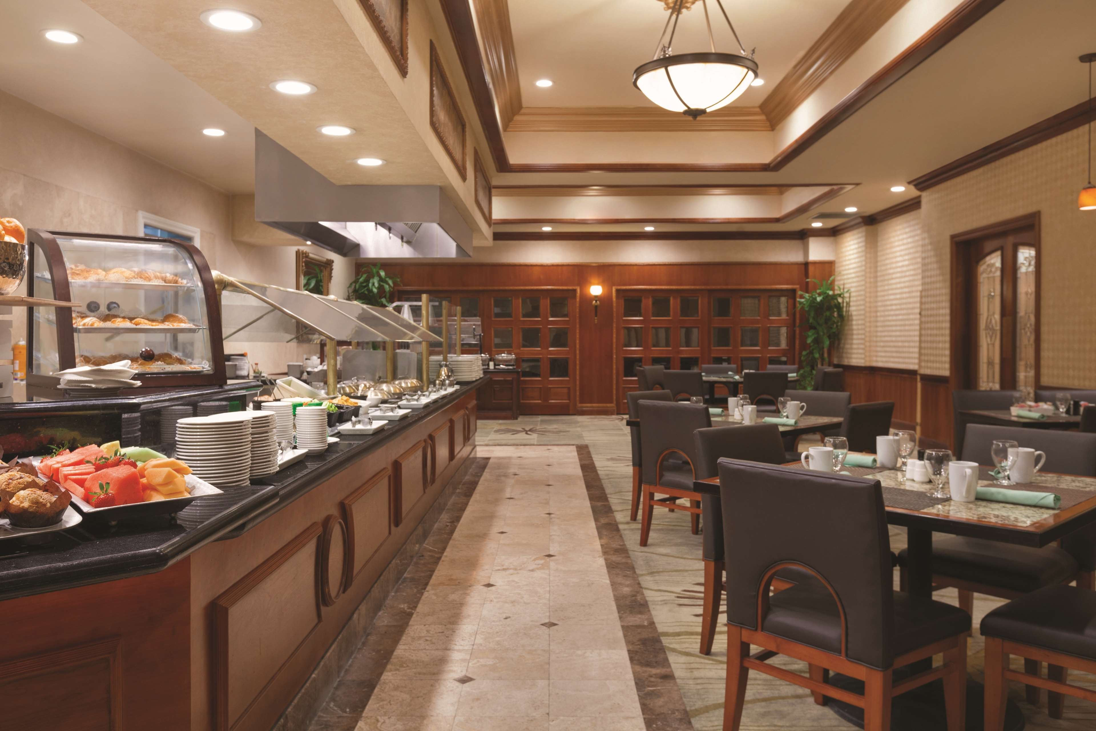 Hilton Los Angeles/San Gabriel 225 West Valley Boulevard, San Gabriel