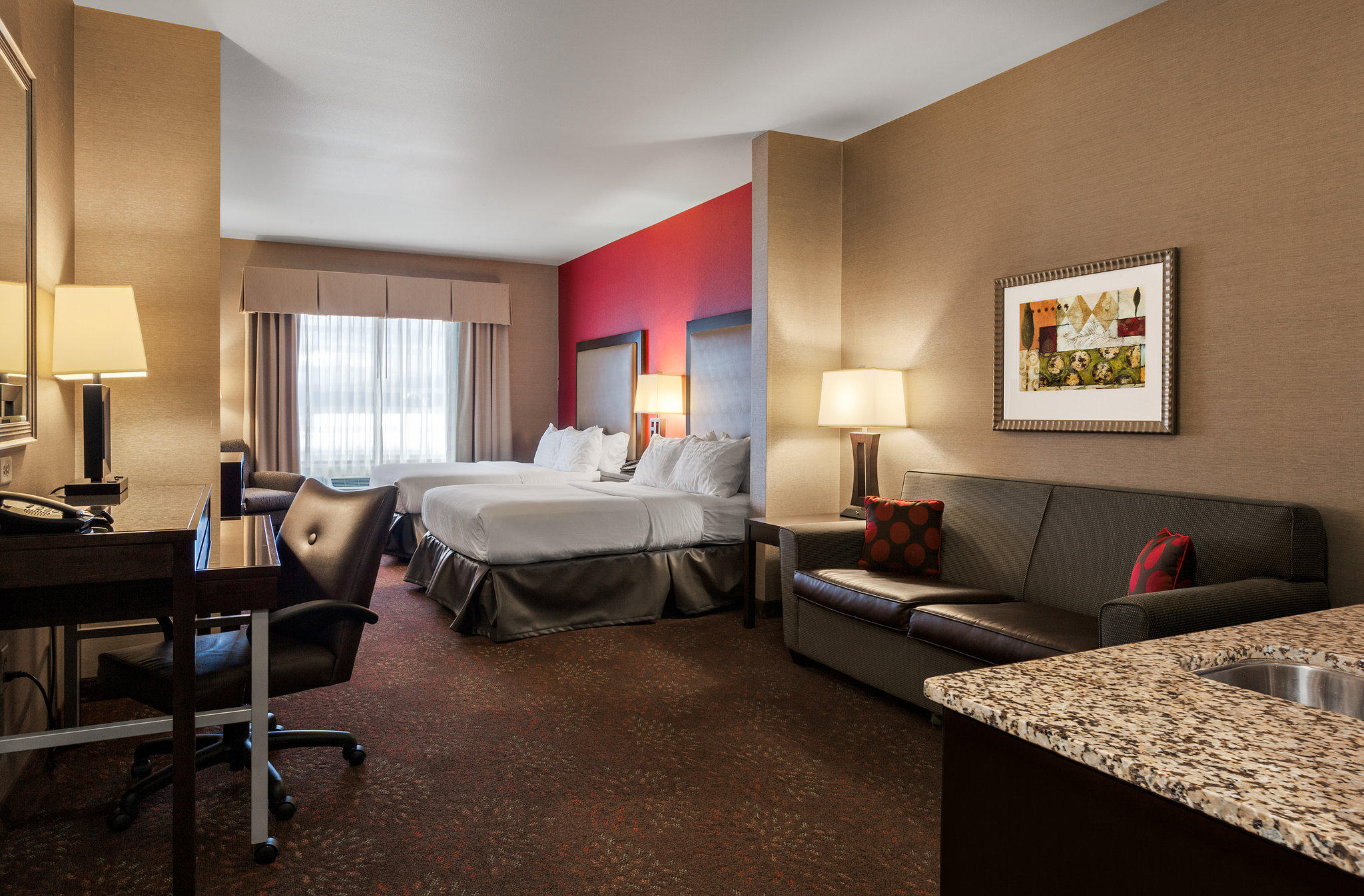 Holiday Inn Express & Suites Missoula Northwest Photo