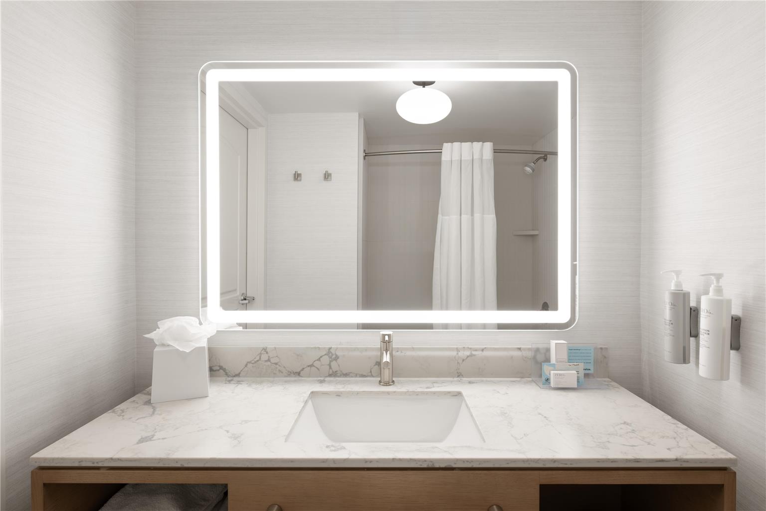 Hampton Inn & Suites Oakland Airport-Alameda Image