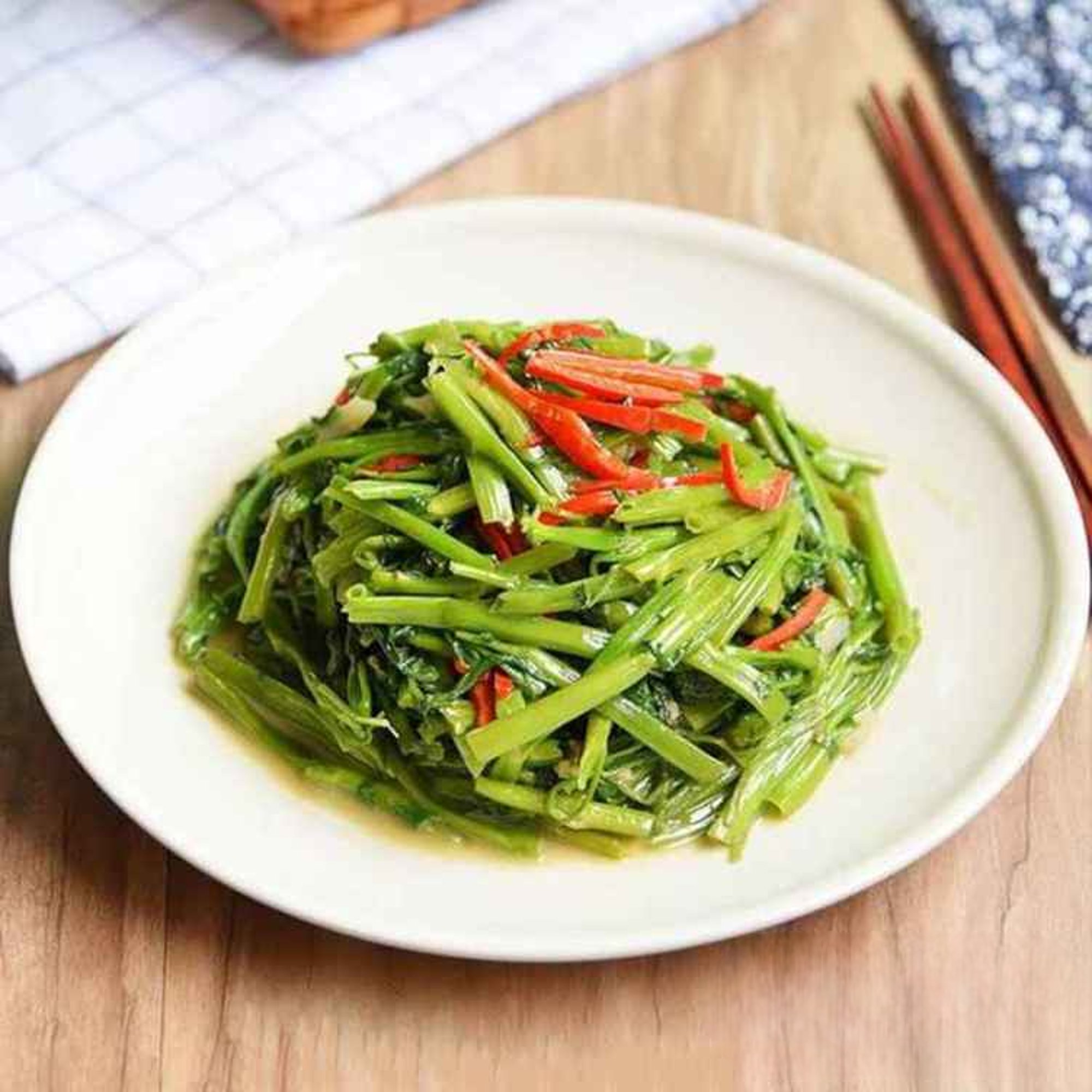VG7. 椒絲腐乳通菜/Sauteed Water Spinach w. Chilli Pepper
