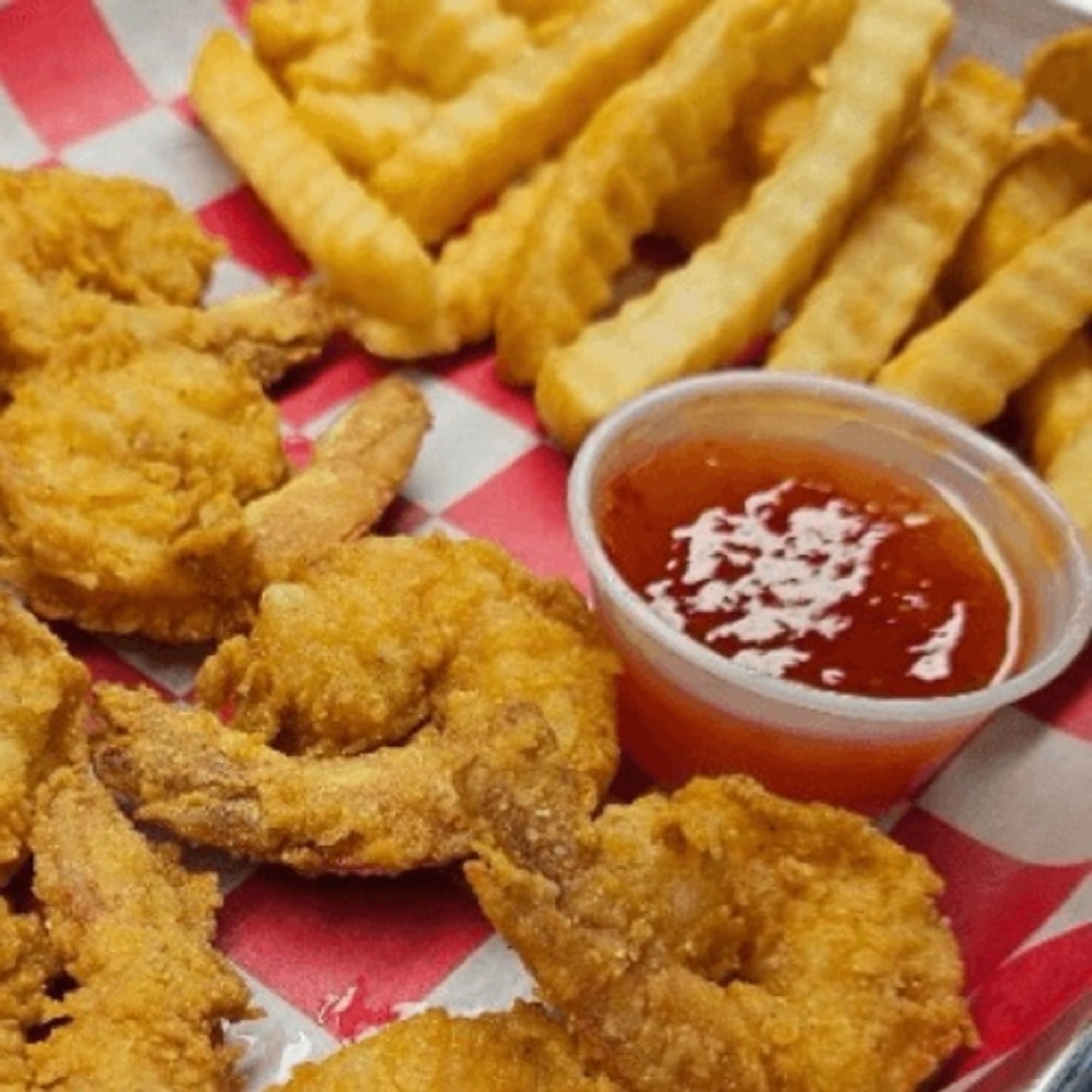 Shrimp (4pcs) + Fries + 24oz Soda