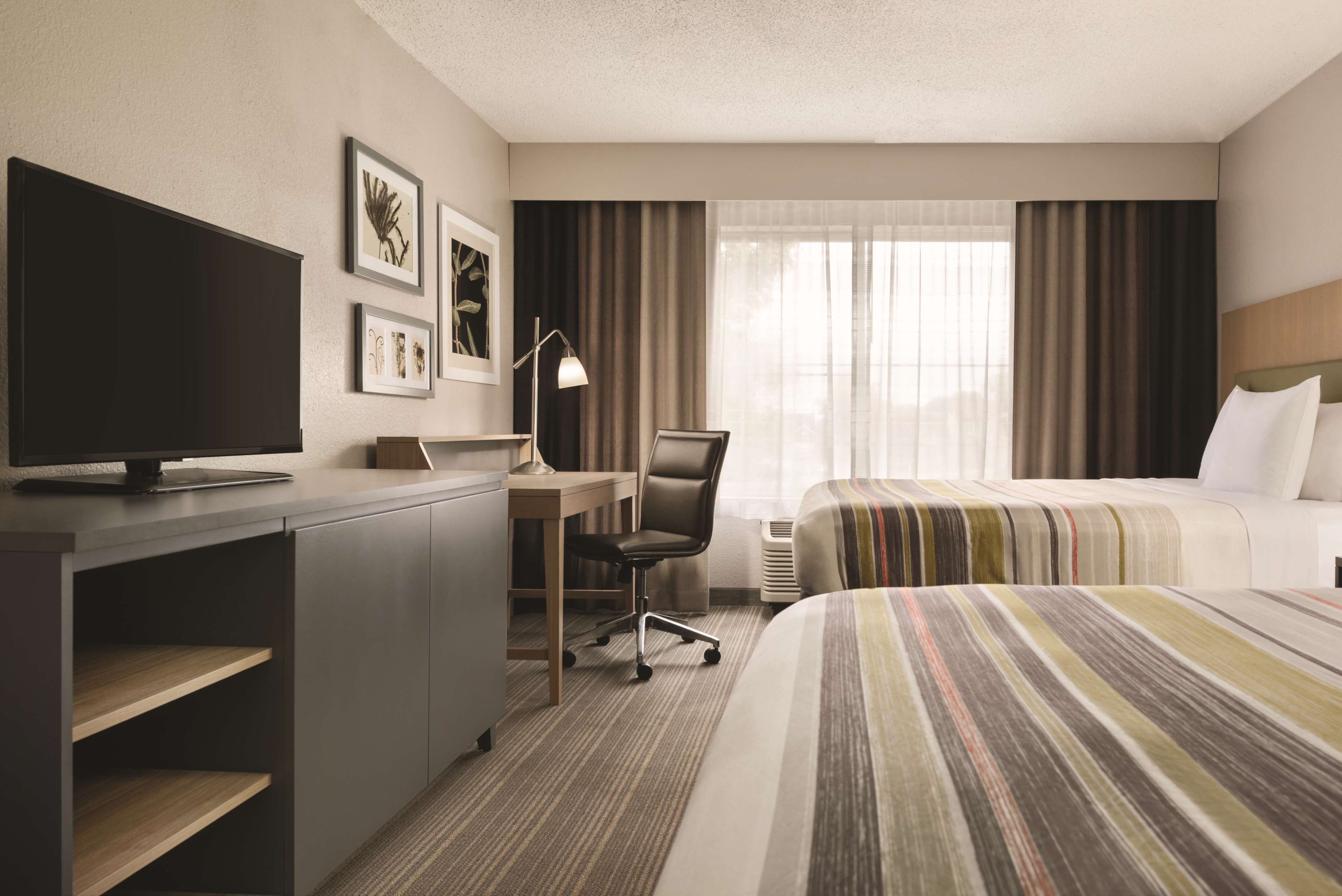 Country Inn & Suites by Radisson, Indianapolis South, IN Photo