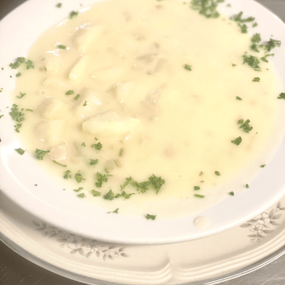 Creamy New England Clam Chowder Soup