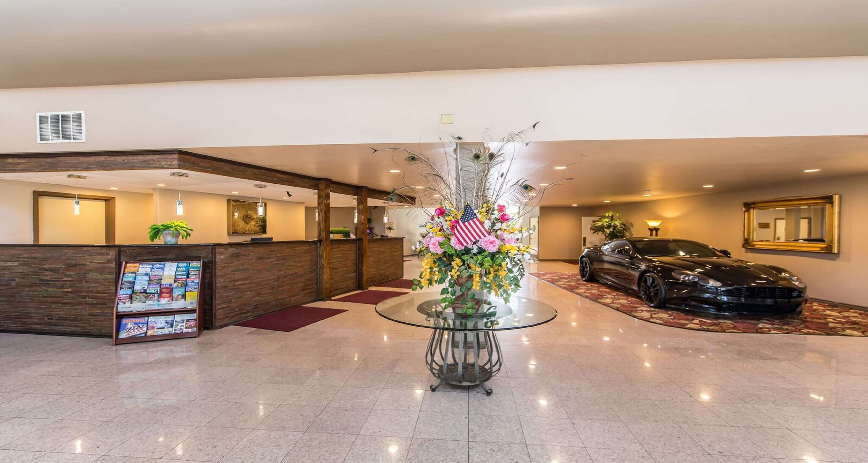 SureStay Plus Hotel by Best Western Bakersfield North Photo