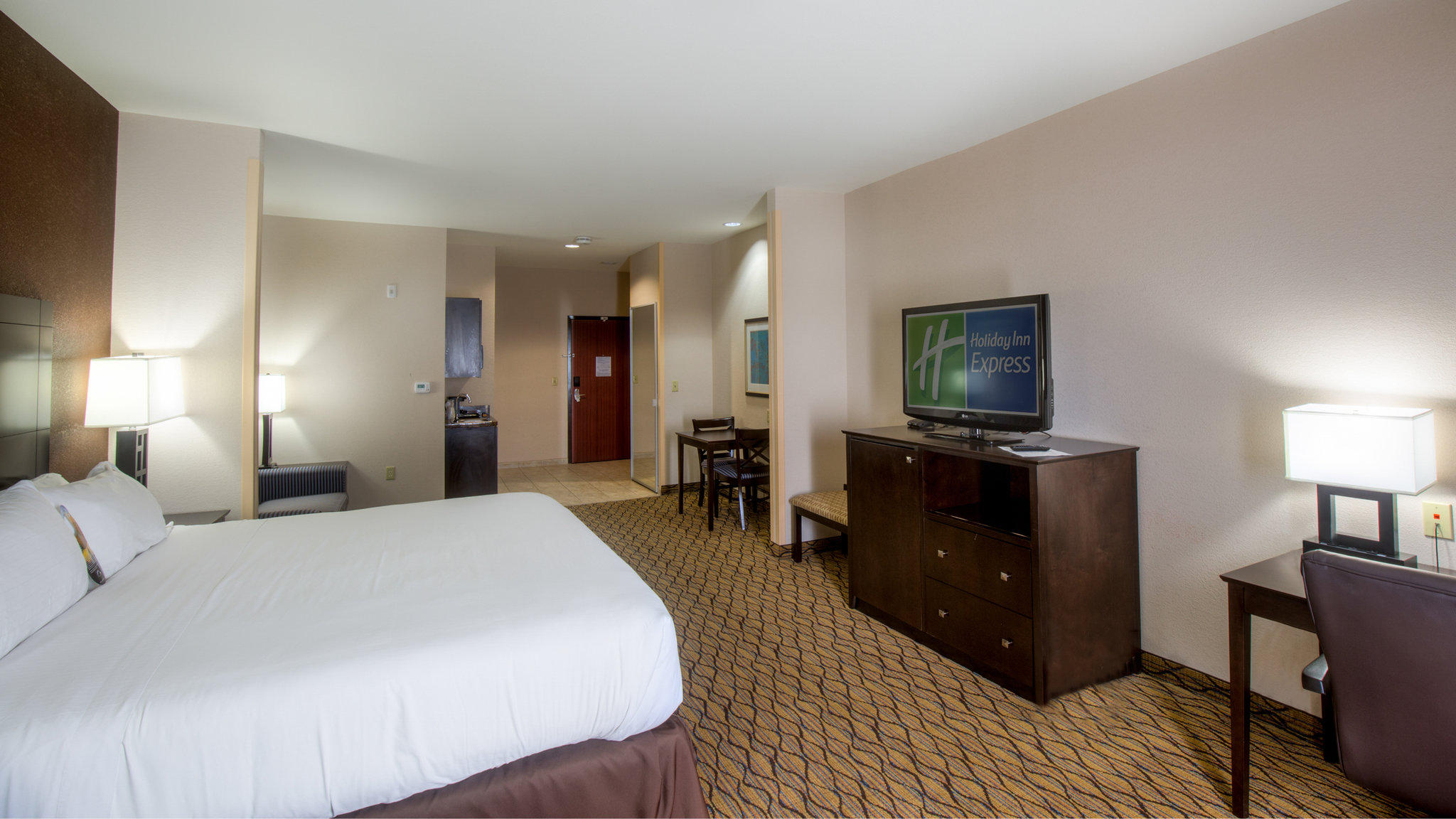 Holiday Inn Express & Suites Elk City Photo