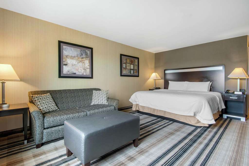 Hampton Inn Meadville Image