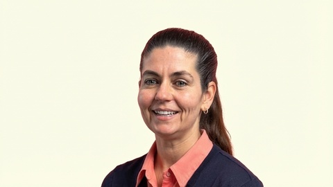 Keri Wall - TurboTax Expert Logo