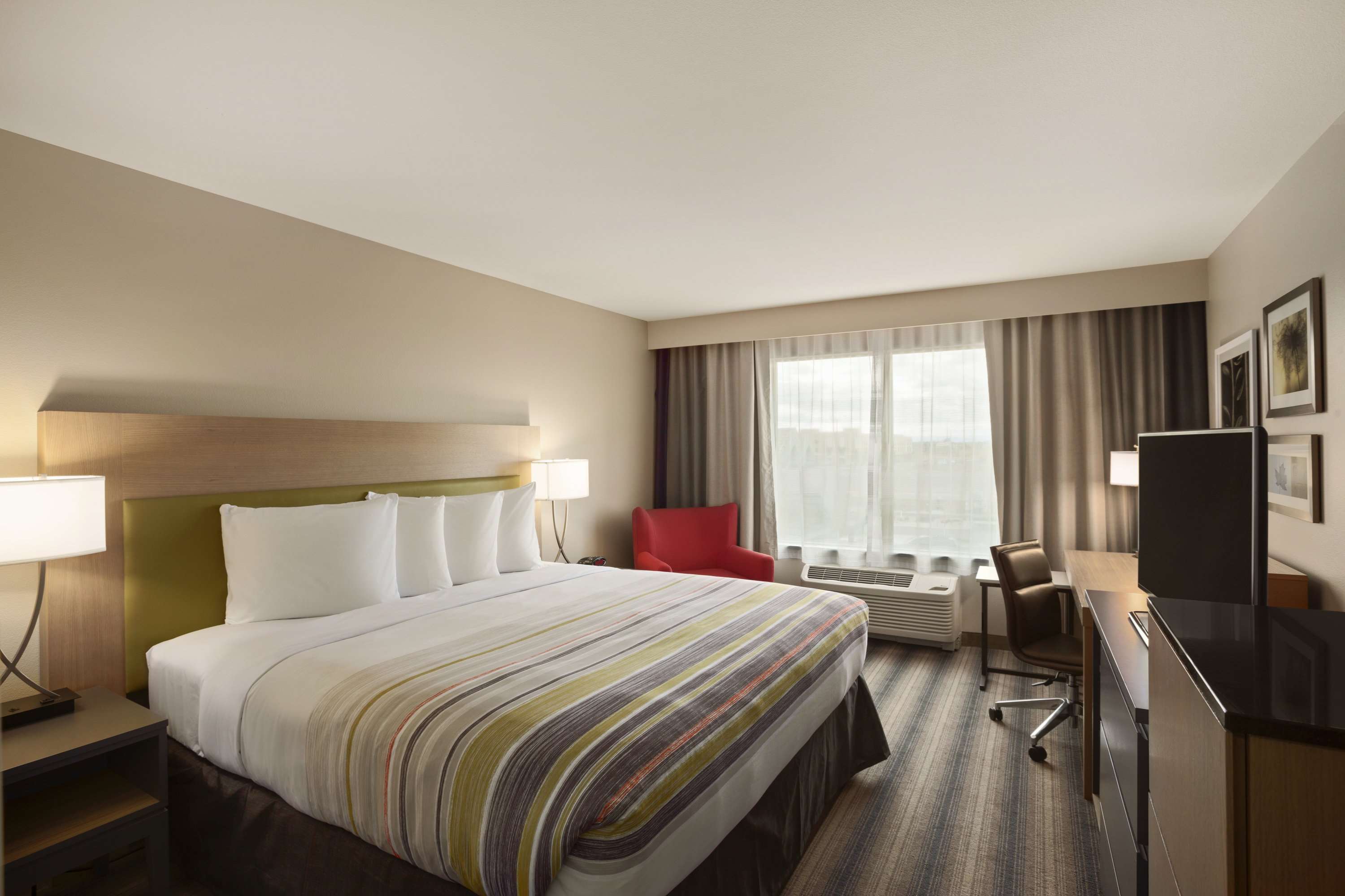 Country Inn & Suites by Radisson, Merrillville, IN Photo