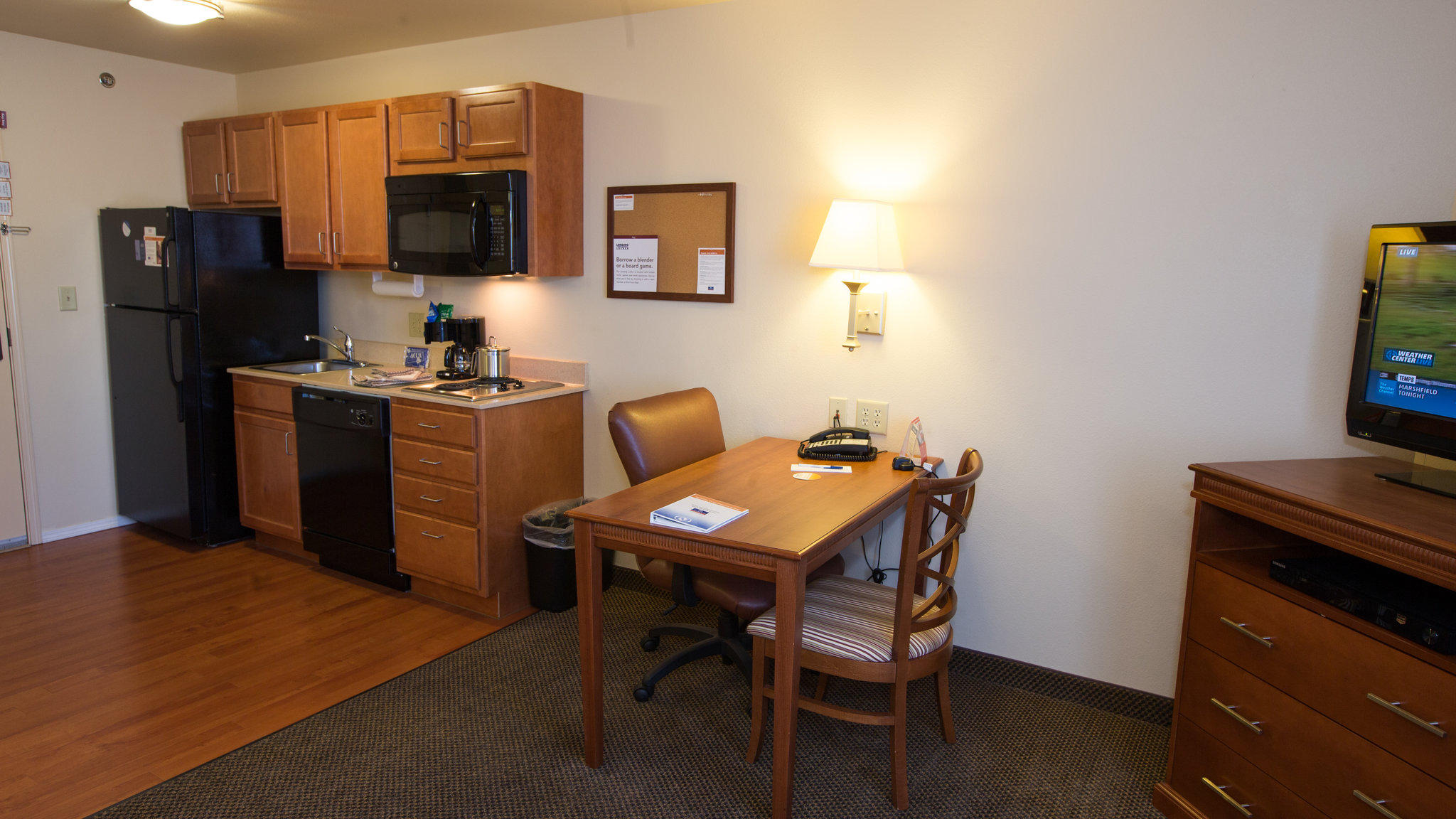 Candlewood Suites Springfield South Photo