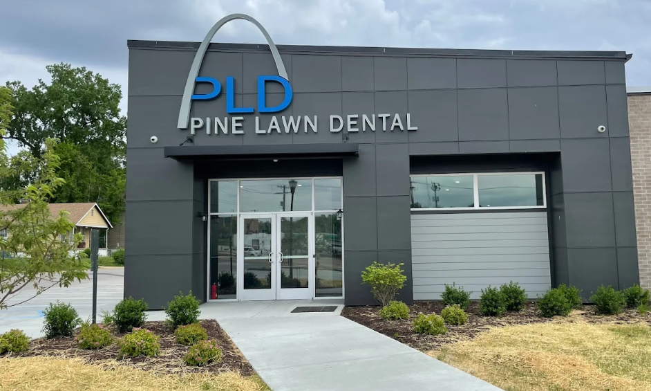 Pine Lawn Dental Image