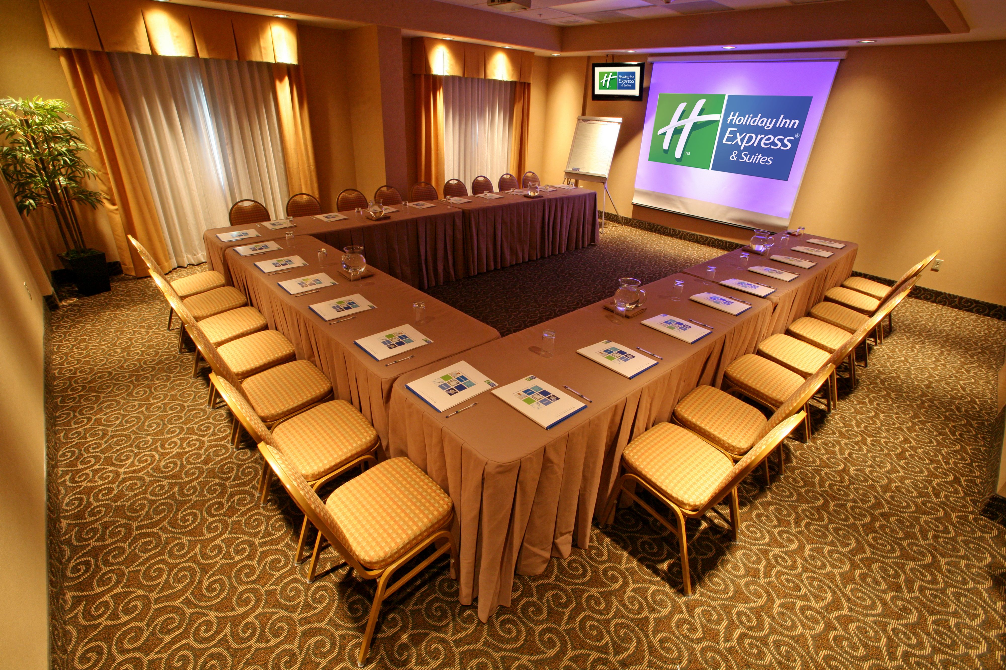 Images Holiday Inn Express & Suites Monterrey Aeropuerto