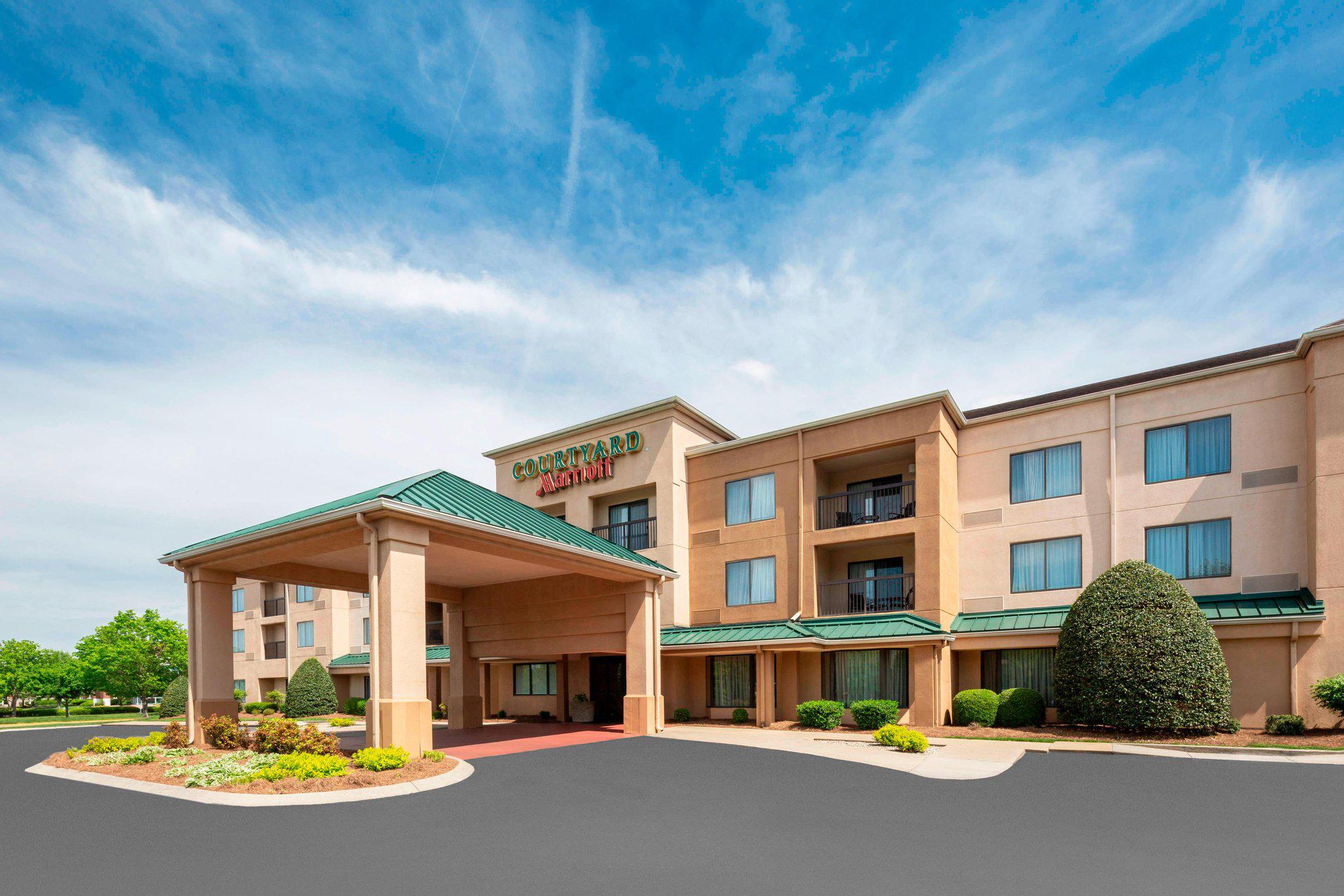 Courtyard by Marriott Bowling Green Convention Center Photo