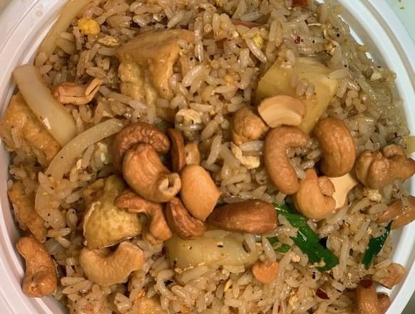 L Pineapple Fried Rice