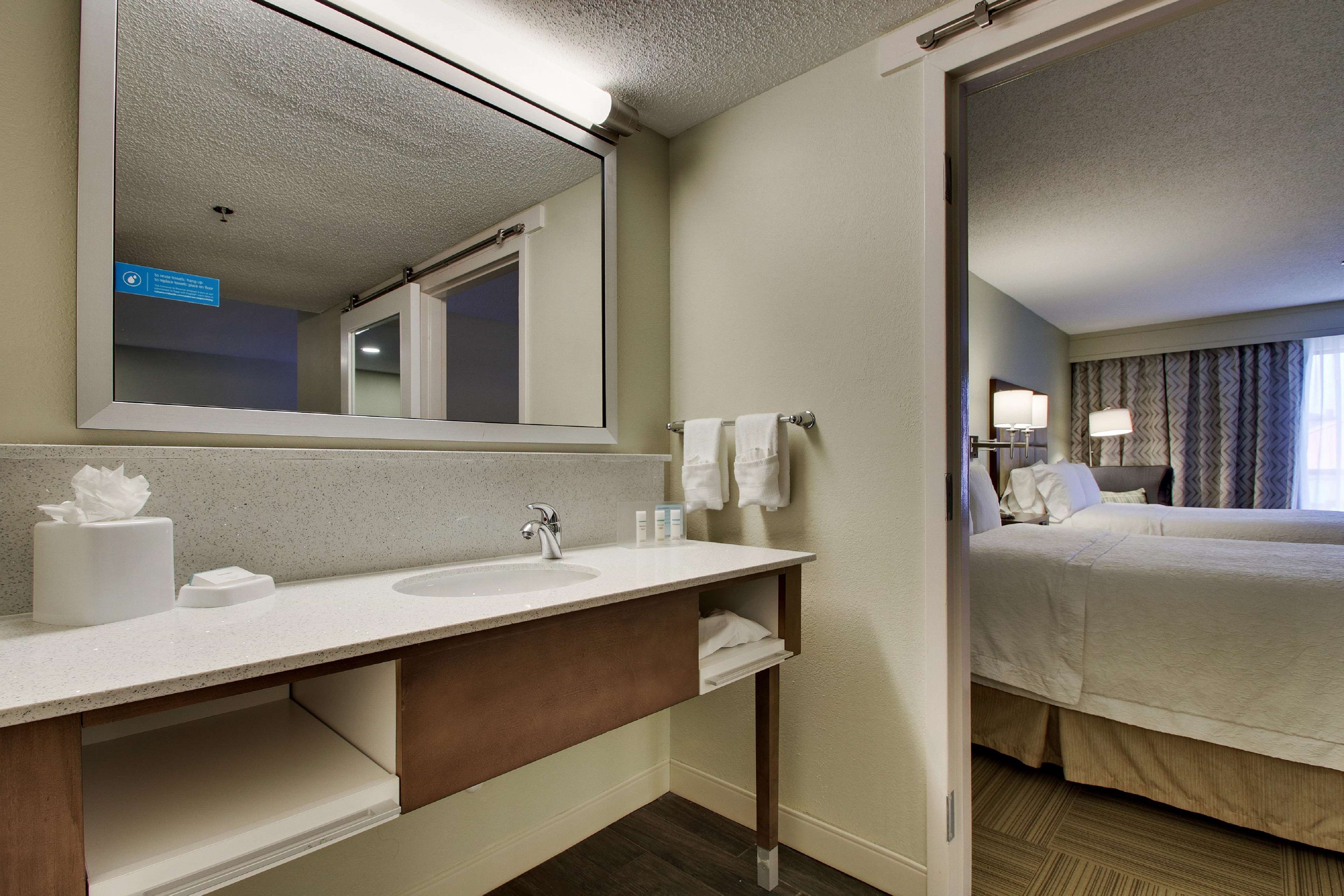 Hampton Inn Warner Robins Photo