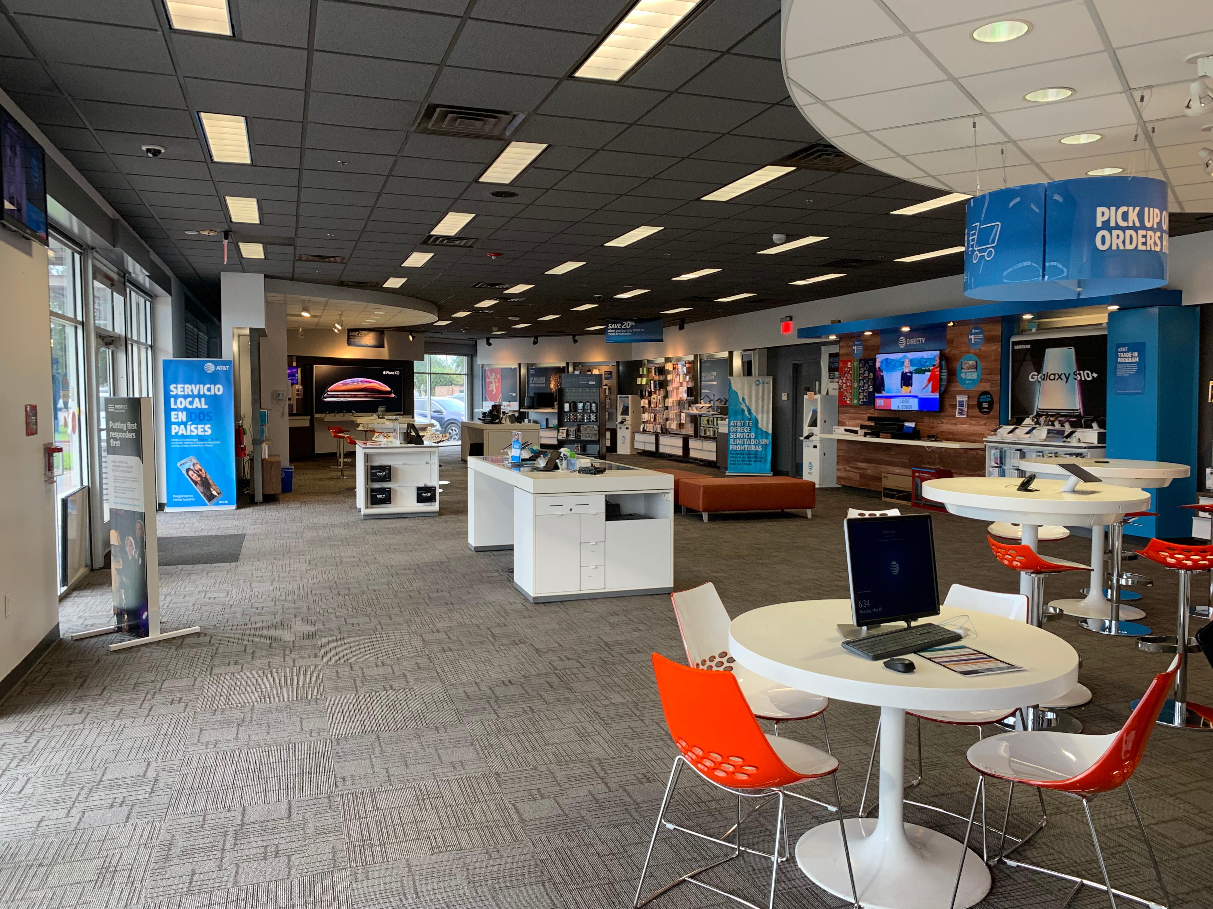 AT&T Store Photo