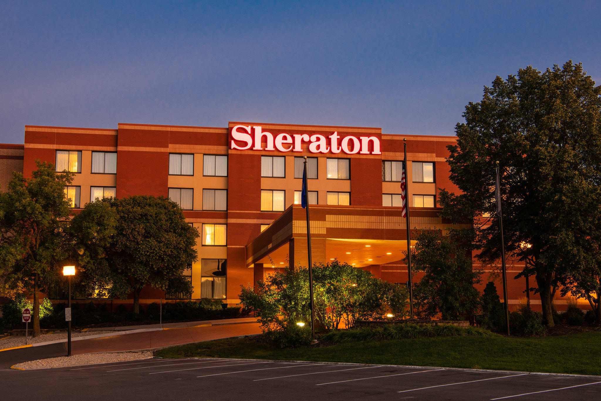 Sheraton Minneapolis West Hotel Photo