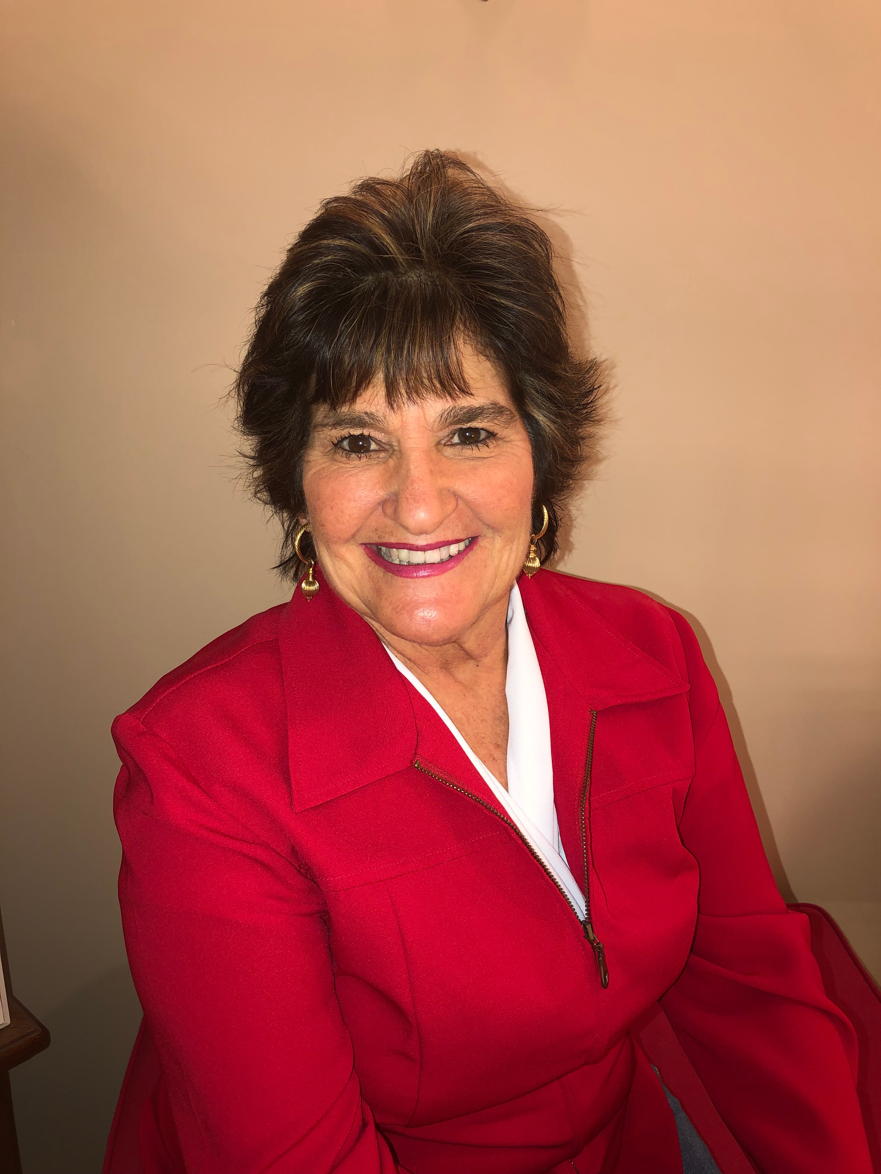 Linda Nido, REALTOR® - Russell Real Estate Services